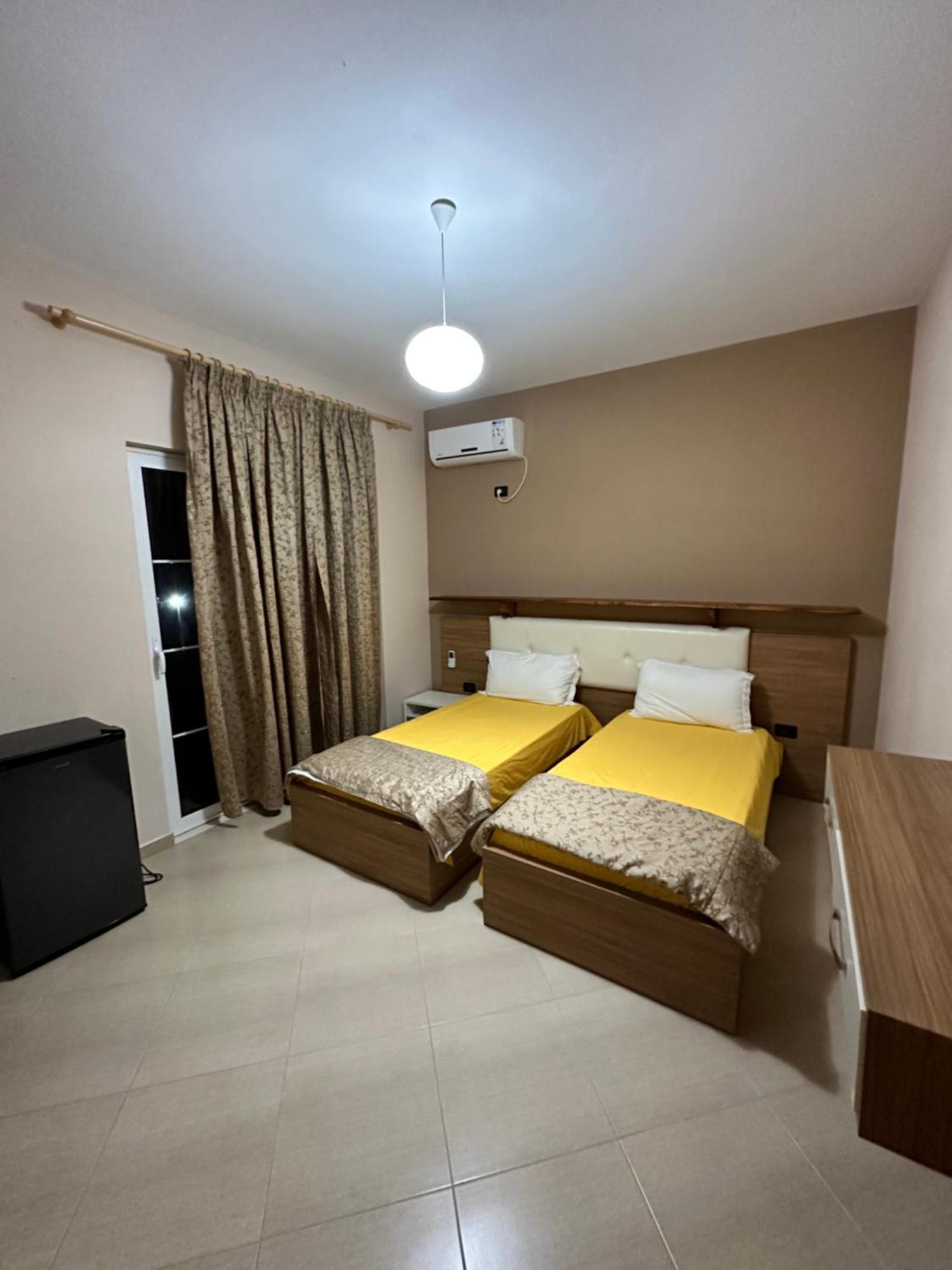 Rozmarine Hotell Pellumbas